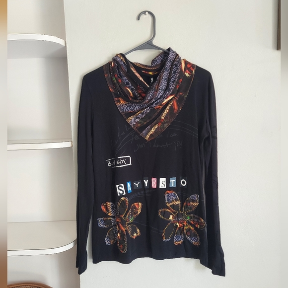 Desigual Tops - Desigual long sleeves top